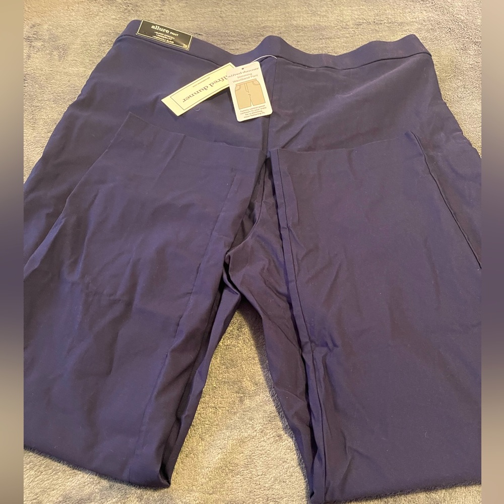 Alfred Dunner navy stretch pants